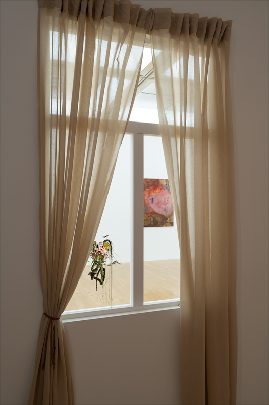 あざみ野コンテンポラリーvol.16　庄司朝美 トビリシより愛を込めて　会場風景　photo: Kato Ken