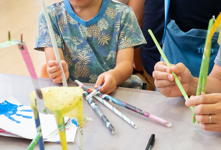 かみ（紙） コーナー　Photo: Ken Kato